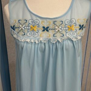 Vintage Embroidered Blue Nightgown Nylon Shift Gown